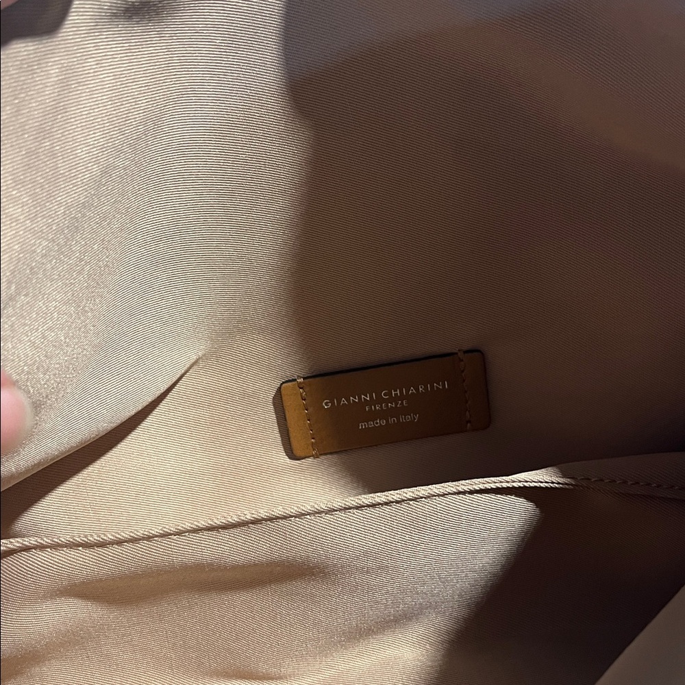 NWOT Gianni Chiarini Cream and Brown Shoulder Bag- made in Italy - Picture 4 of 5
